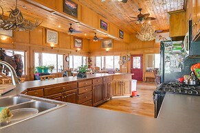 Salmon Vacation Rental w/ Mountain Views!