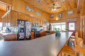 Salmon Vacation Rental w/ Mountain Views!
