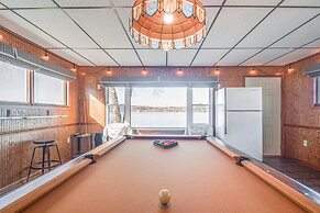 Waterfront Home w/ Game Room: 4 Mi to Le Claire!