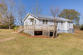 Quiet Grove Hill Cottage w/ Wraparound Deck!