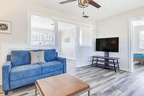 Quiet Grove Hill Cottage w/ Wraparound Deck!