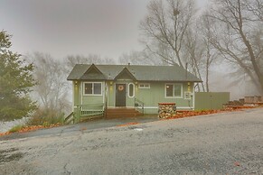 Mid-century Mod Cottage, Steps to Lake Gregory!