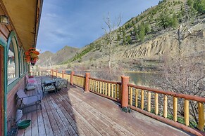 Salmon Vacation Rental w/ On-site River Access!