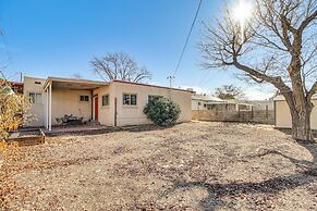 Dog-friendly Albuquerque Home: 1 Mi to U of NM!