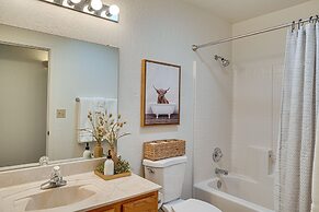 Thatcher Home w/ Fenced Backyard: 3 Mi to Downtown