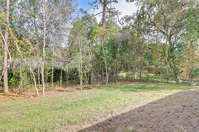 3 Mi to Rainbow Springs: Home w/ Yard in Dunnellon