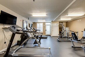 Lohi Condo w/ Balcony: 1 Mi to Downtown Denver!