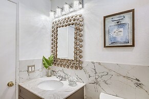 Lohi Condo w/ Balcony: 1 Mi to Downtown Denver!