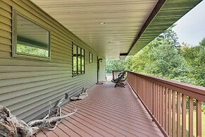 Lake Arbutus Cabin: Private Dock & Pontoon Rental!