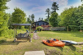 Lake Arbutus Cabin: Private Dock & Pontoon Rental!