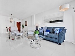 The Tides Hollywood 12B