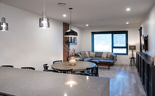 Villa 23 Cabot Peaks Revelstoke Vacation