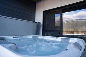 Villa 23 Cabot Peaks Revelstoke Vacation