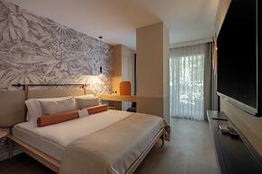 Oli Hotel And Suites