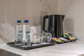 Oli Hotel And Suites