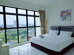 JB Bukit Indah Skyloft Suites