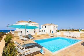 Villa Diana Seaside in Pomos