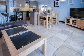 Ewyn Y Don - 2 Bedroom Apartment - Pendine