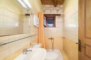 Villa Aloni in Koridallos