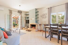 Villa Spyrelia in Dassia