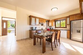 Villa Kambos Ena in Polis