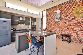 Sevil Uno in Gelemi Mahallesi