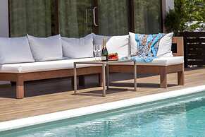 Zavia Bita in Syvota