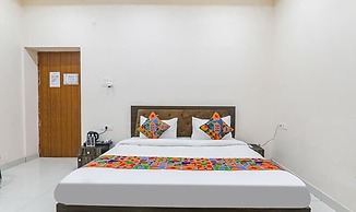 Fabhotel Sarovar Palace