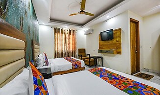 Fabexpress Shanti Stay