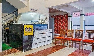 Fabhotel Grandeur