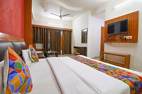 FabHotel Neena Palace