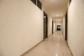 FabHotel Neena Palace