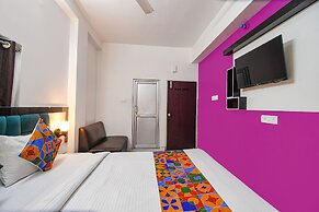 Fabhotel Green Leaf I