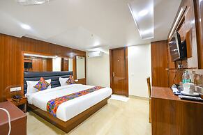 Fabhotel Mona International