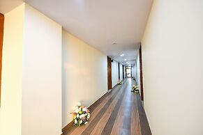 Fabhotel Mona International