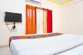 Fabhotel Twilight House