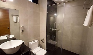 Fabhotel Prime Jr High Sky