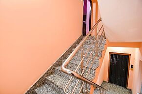 Fabhotel Dishan Plaza