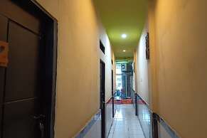 OYO 93485 Hotel Kenzie Sentani