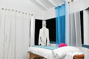 Villa Serenity- Water View Suite - Sleeps 3 -pool