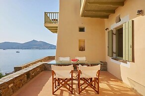 Ochre Dream Beach & Sunset villa Naousa