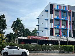 White House With 2br-1bath Near Kathu Water Fall