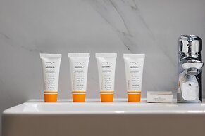 Dark Blue Apartment in Kraków by Renters