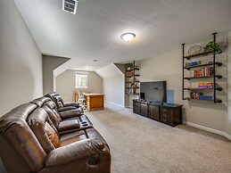 Spacious Columbus Getaway w/ Patio - Pets Welcome!