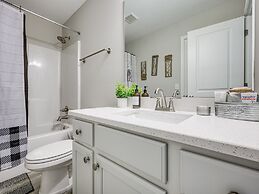 Spacious Columbus Getaway w/ Patio - Pets Welcome!