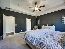 Spacious Columbus Getaway w/ Patio - Pets Welcome!