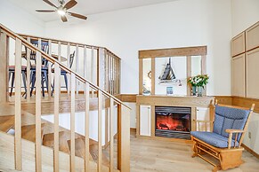 Ski, Hike, Bike, Relax: Tofte Townhome w/ Deck!