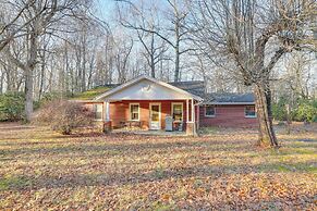 Secluded Burnsville Home w/ Patio - Near Hiking!