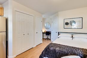 Walkable Downingtown Studio w/ Spacious Deck