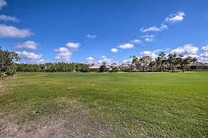 Naples Condo w/ Pond Views & Patio - Near Golf!